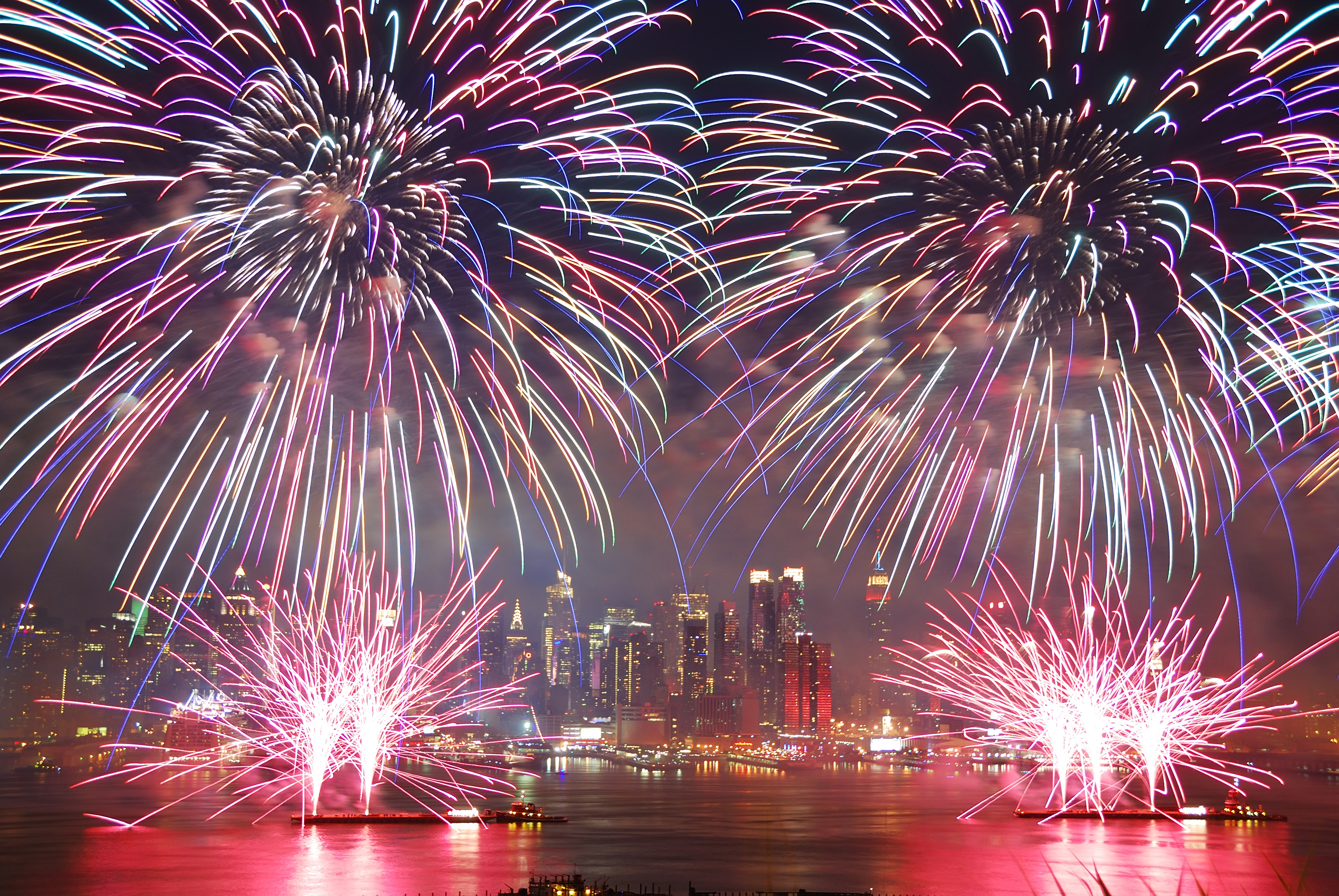 where to watch the fireworks New York Sightseeing